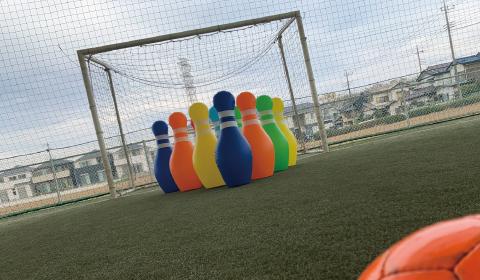 目指せストライク!サッカーボウリング