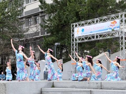 真夏のフラダンスショー!