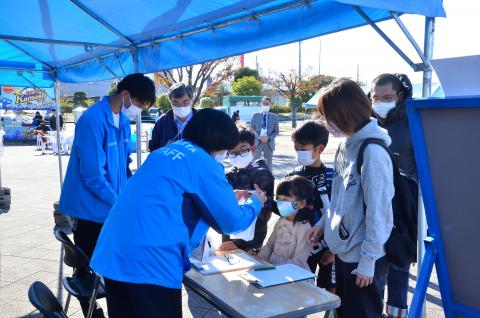 カマヒコーキ特設ブース