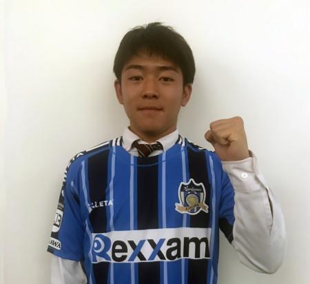 下川 太陽 選手 セレッソ大阪u 18より シーズン加入内定のお知らせ Team News カマタマーレ讃岐オフィシャルサイト
